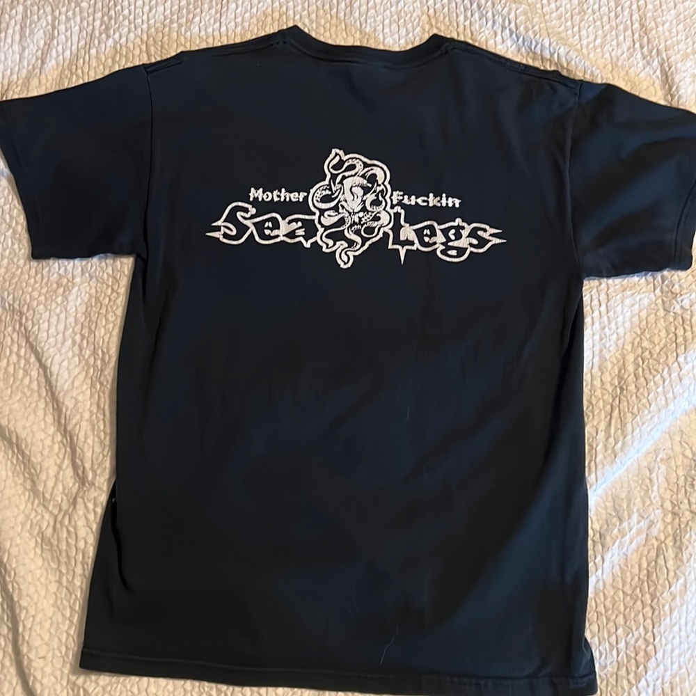 Black t shirt